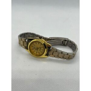 Seiko Vintage Gold‎ Tone Quartz Ladies Watch Stainless Steel Back